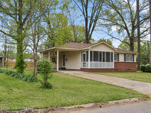 302 Lionel Road, Pearl, MS, 39208 | Card Image