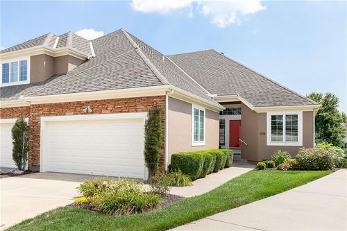 6907 129th Pl, Overland Park, KS, 66209-3952 | Card Image