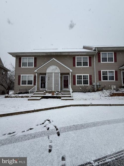 926 Woodlawn Ave, PHOENIXVILLE, PA, 19460-1331 | Card Image