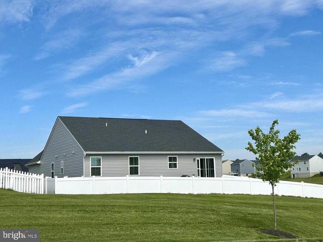 17 Perspective Pl, House other with 3 bedrooms, 3 bathrooms and null parking in HEDGESVILLE WV | Image 45