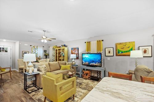 138 Georgia St, Crestview, FL, 32536-2534 | Card Image