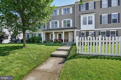 24 Mountie Ln, CHESTERFIELD, NJ, 08515-2929 | Card Image