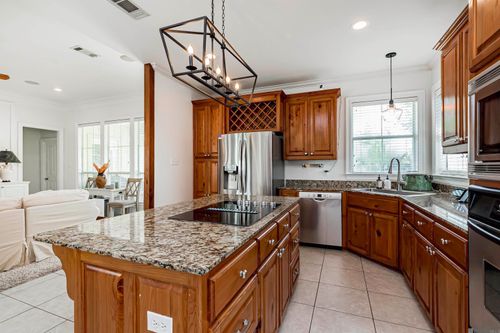 10317 Springvalley Ave, Baton Rouge, LA, 70810-7718 | Card Image
