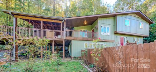 605 Country Club Dr, Maggie Valley, NC, 28751-8878 | Card Image