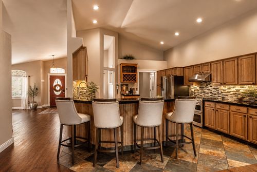 102 Buffalo Square Ct, Kalispell, MT, 59901-2785 | Card Image