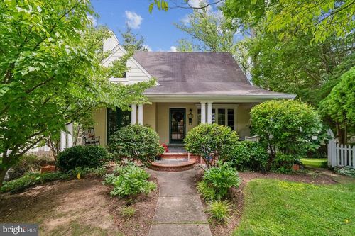 3314 Camalier Dr, CHEVY CHASE, MD, 20815-3246 | Card Image