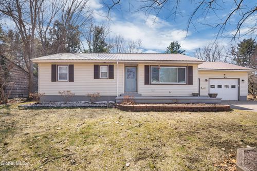 22 Thomas Ave, Hudson Falls, NY, 12839-2627 | Card Image