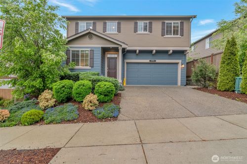 8203 17th St Se, Lake Stevens, WA, 98258-3839 | Card Image