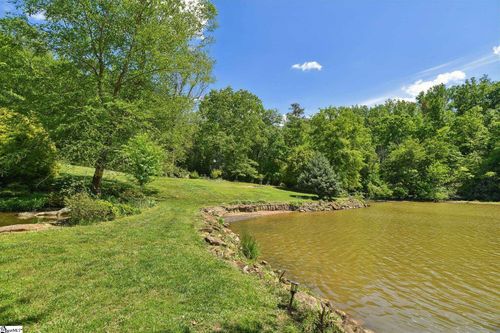 41 Lake Ridge Dr, Greenville, SC, 29611-6642 | Card Image