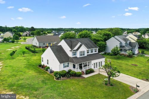 111 Hobbs Hole Ln, Tappahannock, VA, 22560-5081 | Card Image