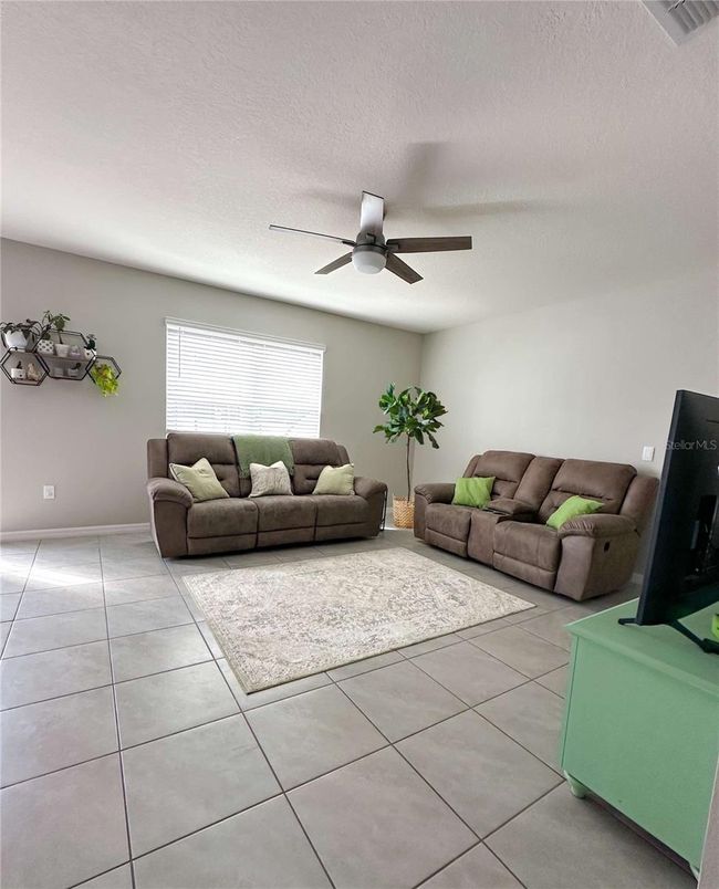 livingroom | Image 12