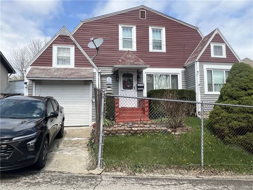 328 Vernon Ct, Sharon, PA, 16146-1209 | Card Image