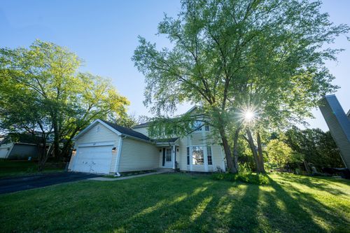 417 Taubert Ave, Batavia, IL, 60510-9493 | Card Image