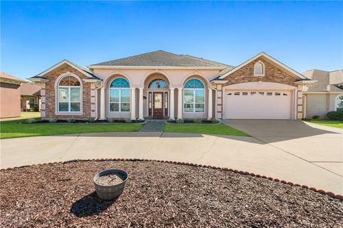 11424 Campbell Dr, New Orleans, LA, 70128-5212 | Card Image