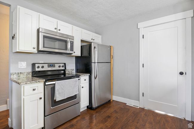 180 N 200 E, House other with 3 bedrooms, 1 bathrooms and 10 parking in Mona UT | Image 7