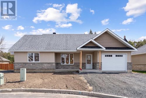 10 Whittaker Crescent, Cornwall, ON, K6H0J6 | Card Image