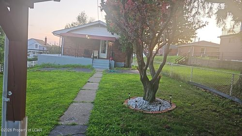 662 Monges St, Hazleton, PA, 18201-3477 | Card Image