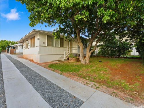 3622 Maunalei Ave, Honolulu, HI, 96816-2370 | Card Image