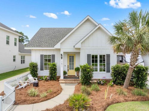 1671 E Cross St, Pensacola, FL, 32503-4825 | Card Image