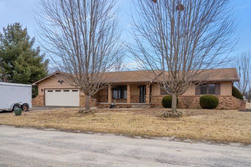 67 Crestview Dr, Geneseo, IL, 61254-9519 | Card Image