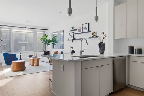 apt-303-45 Lewis St, Boston, MA, 02128-5009 | Card Image