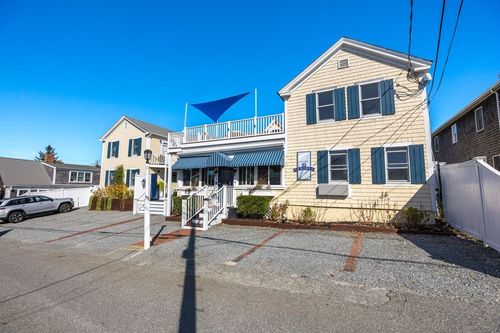 7 Central St, Provincetown, MA, 02657-2104 | Card Image