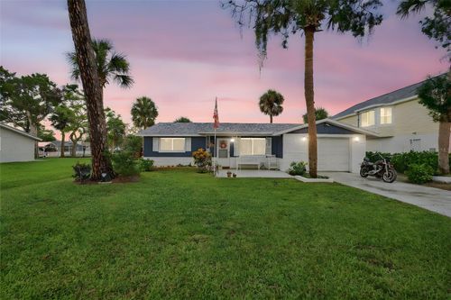 5433 Bluepoint Dr, PORT RICHEY, FL, 34668-6313 | Card Image