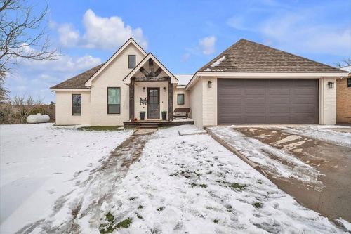 14 Village Rd, Big Spring, TX, 79720-6545 | Card Image