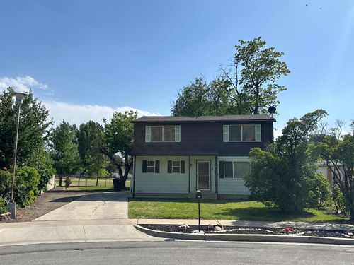 624 Cutler Ave, Springville, UT, 84663-1555 | Card Image