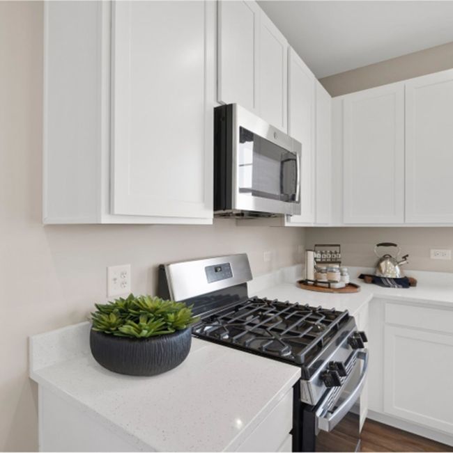612 Murdock Place, House other with 4 bedrooms, 3 bathrooms and 3 parking in Oswego IL | Image 4