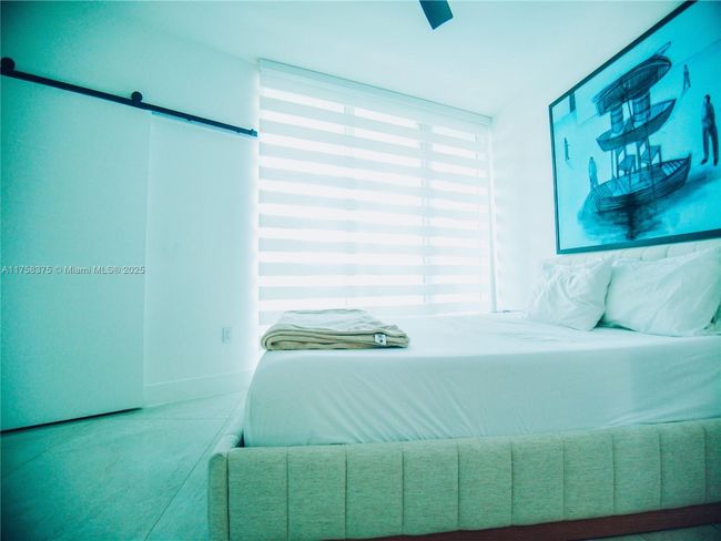 APT-2314 - 350 S Miami Ave, Condo with 2 bedrooms, 2 bathrooms and null parking in Miami FL | Image 8