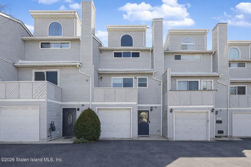 27 Jessica Ct, Staten Island, NY, 10312-3653 | Card Image