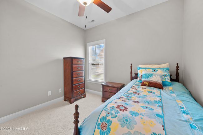 bed 2 | Image 28