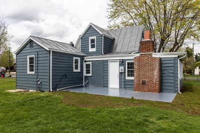 410 Bruce St, House other with 3 bedrooms, 2 bathrooms and null parking in BRIDGEWATER VA | Image 2