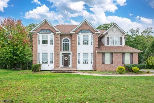 43 Saunders Ln, Hackettstown, NJ, 07840-5531 | Card Image