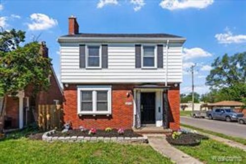 18715 Kentucky St, Detroit, MI, 48221-2005 | Card Image