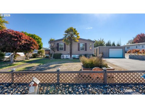 3065 Knott Ter, CoosBay, OR, 97420 | Card Image