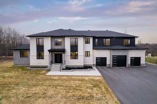 663 Ballycastle Cres, Gloucester, ON, K1X0A3 | Card Image