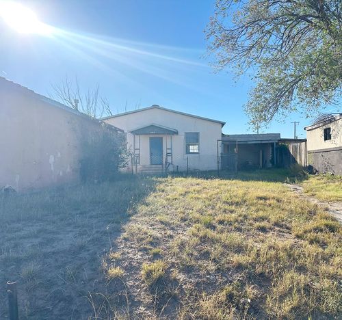 1102 E 6th St, Big Spring, TX, 79720-3227 | Card Image