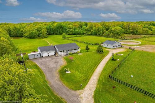 726 Indiana Rd E, Canfield, ON, N0A1C0 | Card Image