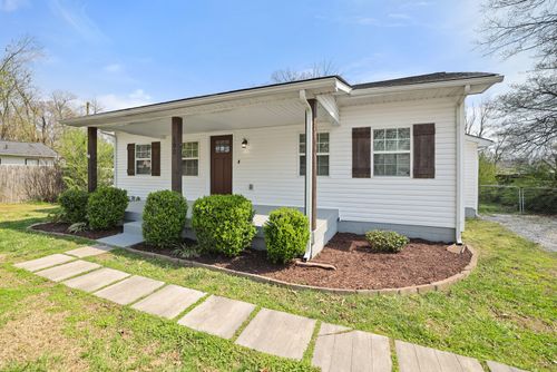 102 Shelby St, Old Hickory, TN, 37138-3818 | Card Image