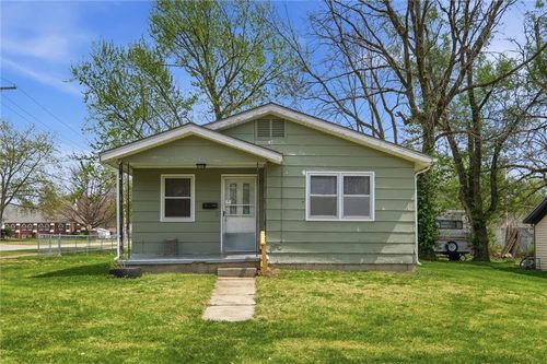 933 N Cedar St, Ottawa, KS, 66067-1709 | Card Image
