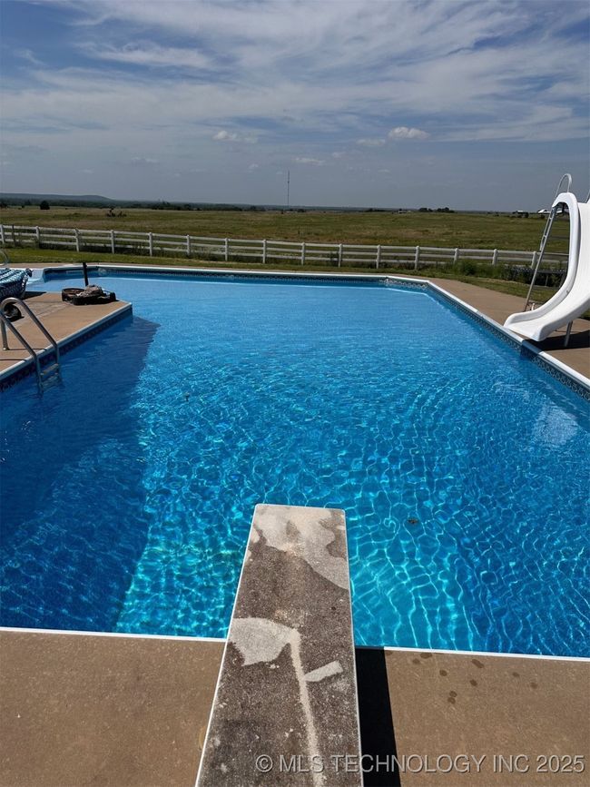 28002 Us 75 Hwy, House other with 4 bedrooms, 4 bathrooms and null parking in Ochelata OK | Image 64