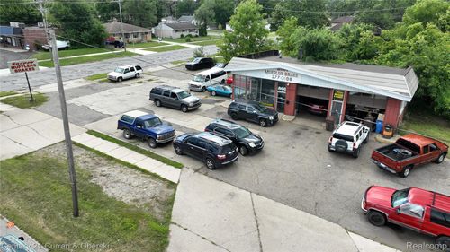 866 Inkster Rd, Inkster, MI, 48141-1215 | Card Image