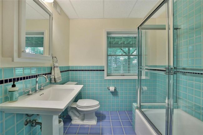 Full lower level bath | Image 27