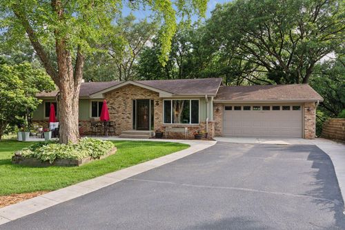 10270 S Oak Shore Dr, Lakeville, MN, 55044-5655 | Card Image