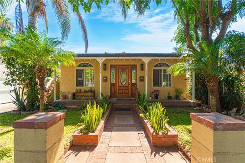 1562 W 31st St, Long Beach, CA, 90806-1367 | Card Image