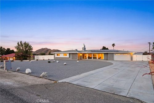 15103 Kinai Rd, Apple Valley, CA, 92307-4914 | Card Image