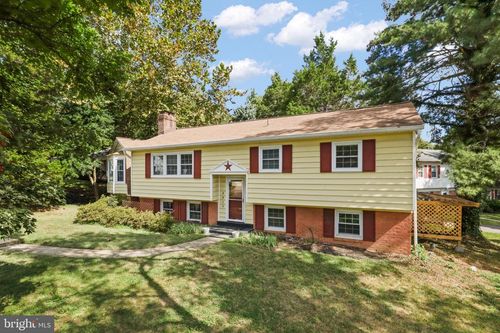 5812 Helmsdale Ln, ALEXANDRIA, VA, 22315-4154 | Card Image