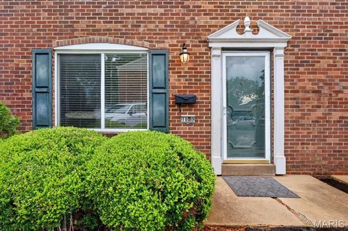 1030 Lacouer Dr, Kirkwood, MO, 63122-7131 | Card Image
